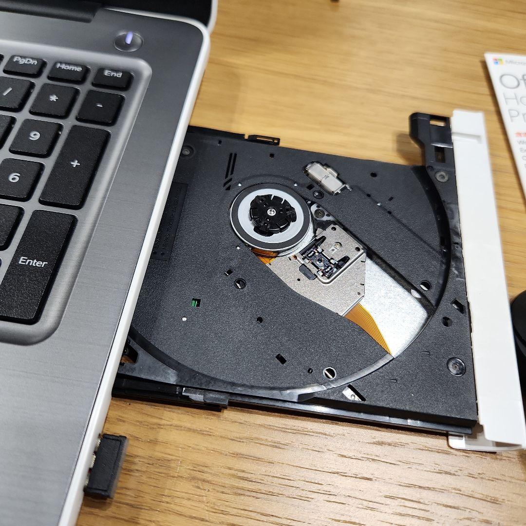 DELL Inspiron 15 5000 シリーズ Series ホワイト