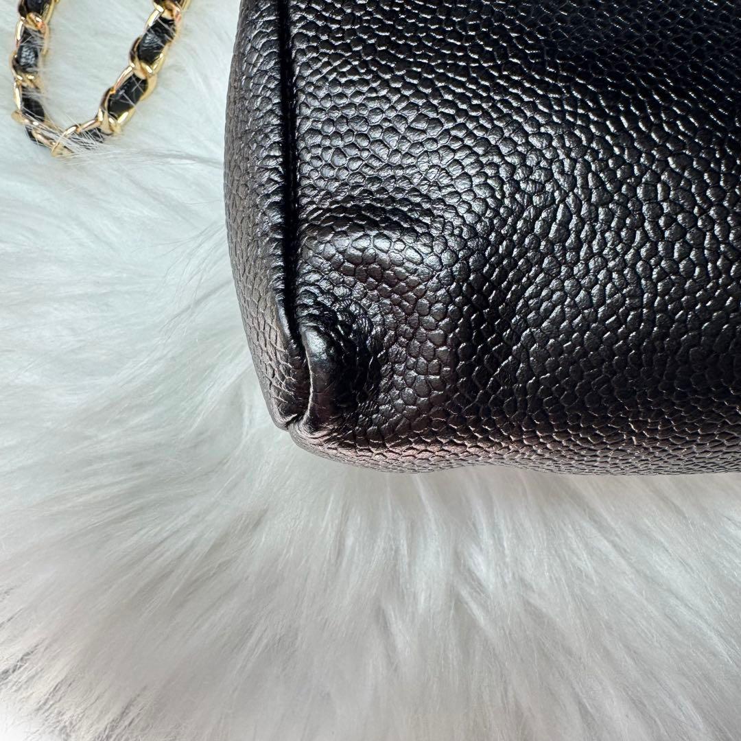 CHANEL シャネル　キャビアスキン　レザー　ポーチ　チェーン