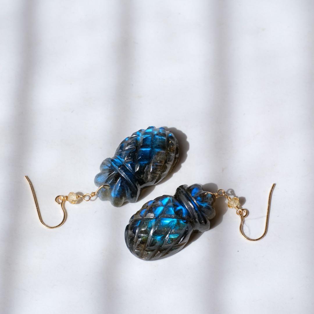 R✴︎H ♦︎14kgfラブラドライトパイナップルカービングピアス/イヤリング