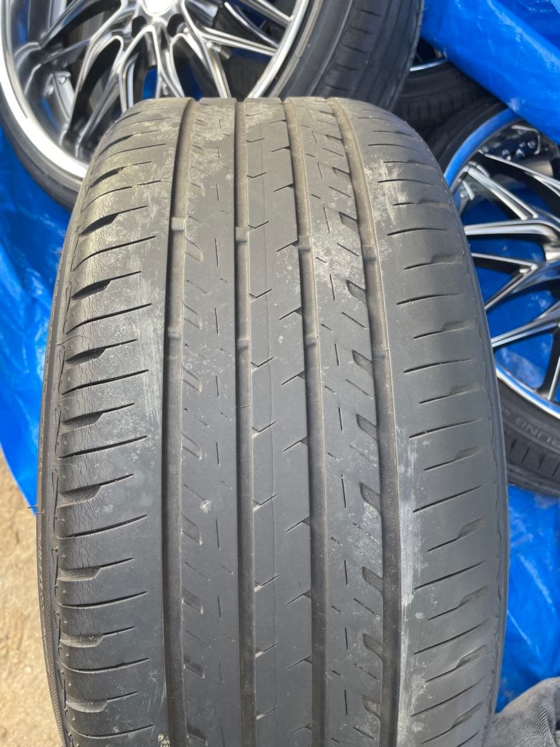 ワーク　シュヴァートクヴェル　メッシュ20インチタイヤ、ホイール一台分