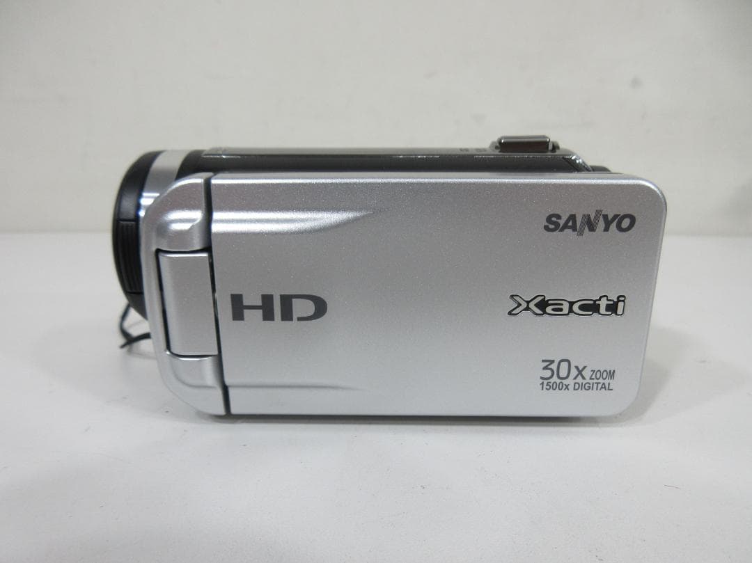 1217V【中古美品】SANYO ビデオカメラ Ｘａｃｔｉ DMX-TH1