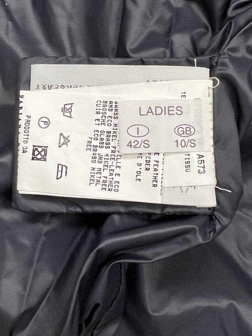 n*o様 FABIANA FILIPPIファビアナフィリッピ　ダウンジャケット新