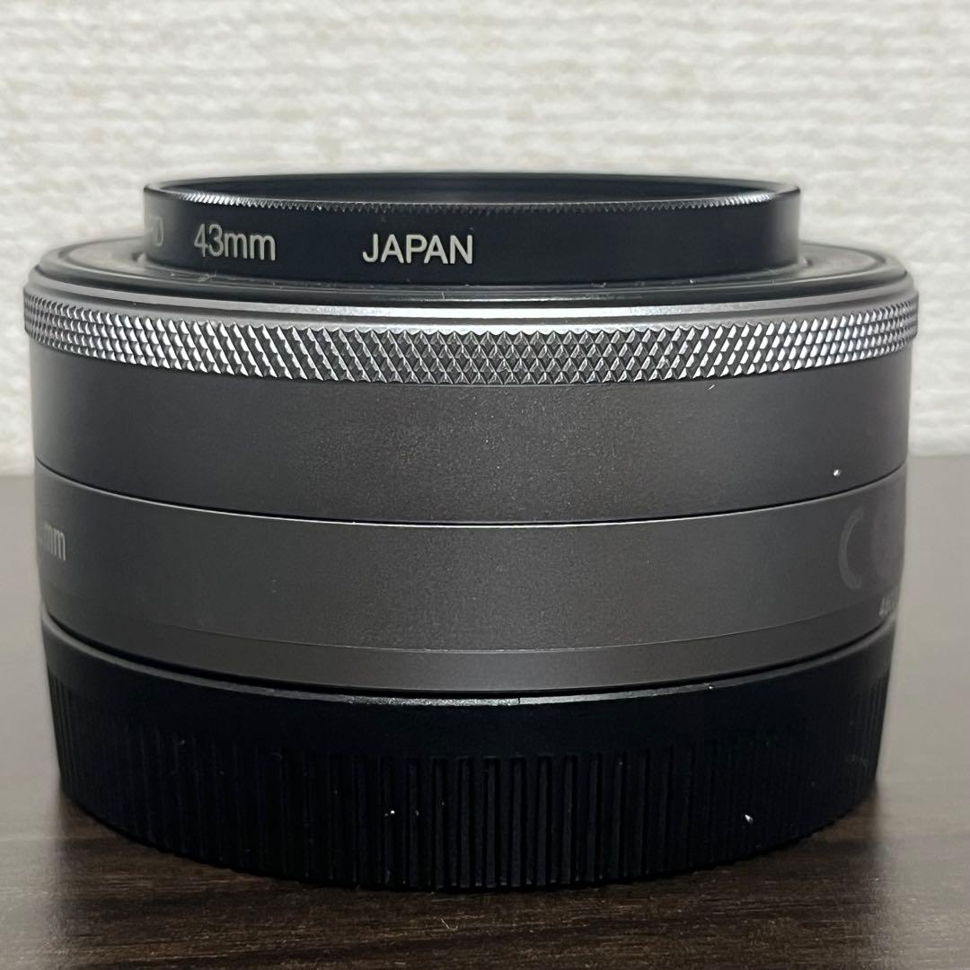 CANON EF-M 22mm F2 STM （シルバー）