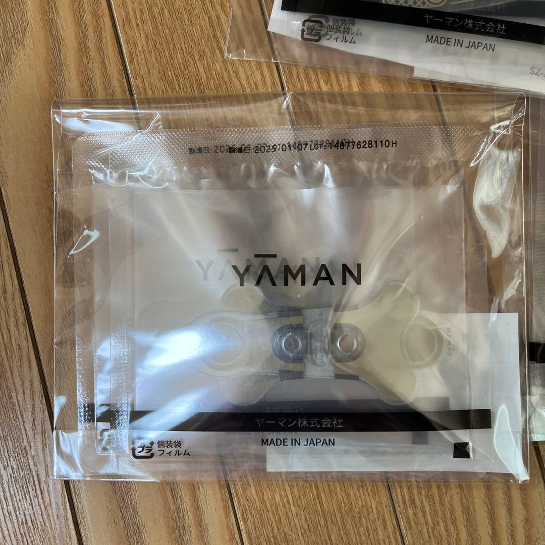 ヤーマン　デザインリフトモア専用　目元用　８セット 口もと２セット