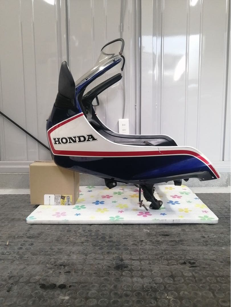 RC04 CB750F インテグラ 純正アッパーカウル