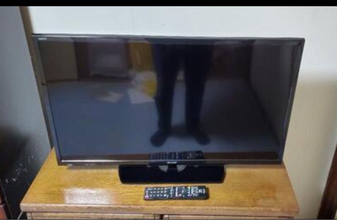 SHARP シャープ　AQUOSテレビ