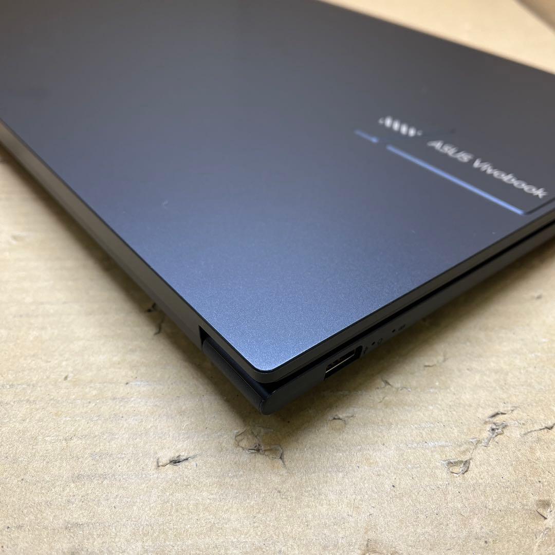 ASUS ノートパソコン Vivobook 17 X1704VA