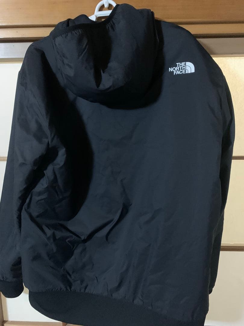 THE NORTH FACEリバーシブルテックエアーフーディ