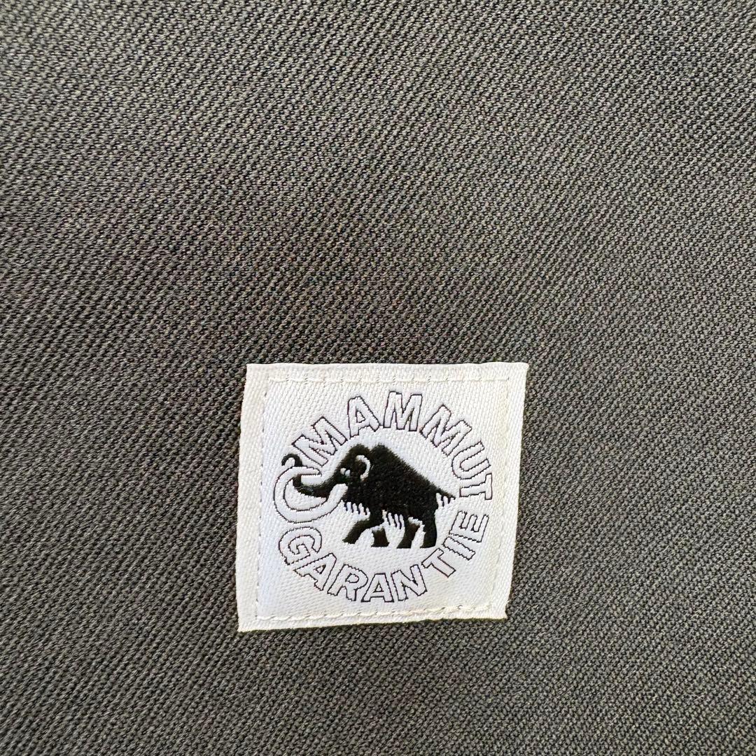 極美品　マムート　マクン2.0 フーデッドジャケット　マウンテンパーカー　L 黒