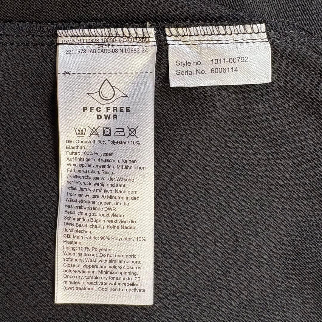 極美品　マムート　マクン2.0 フーデッドジャケット　マウンテンパーカー　L 黒