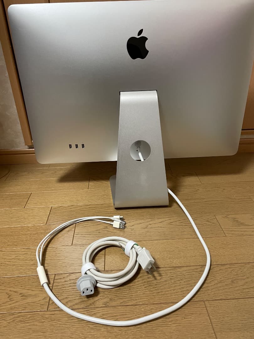 Apple LED Cinema Display 24インチ A1267