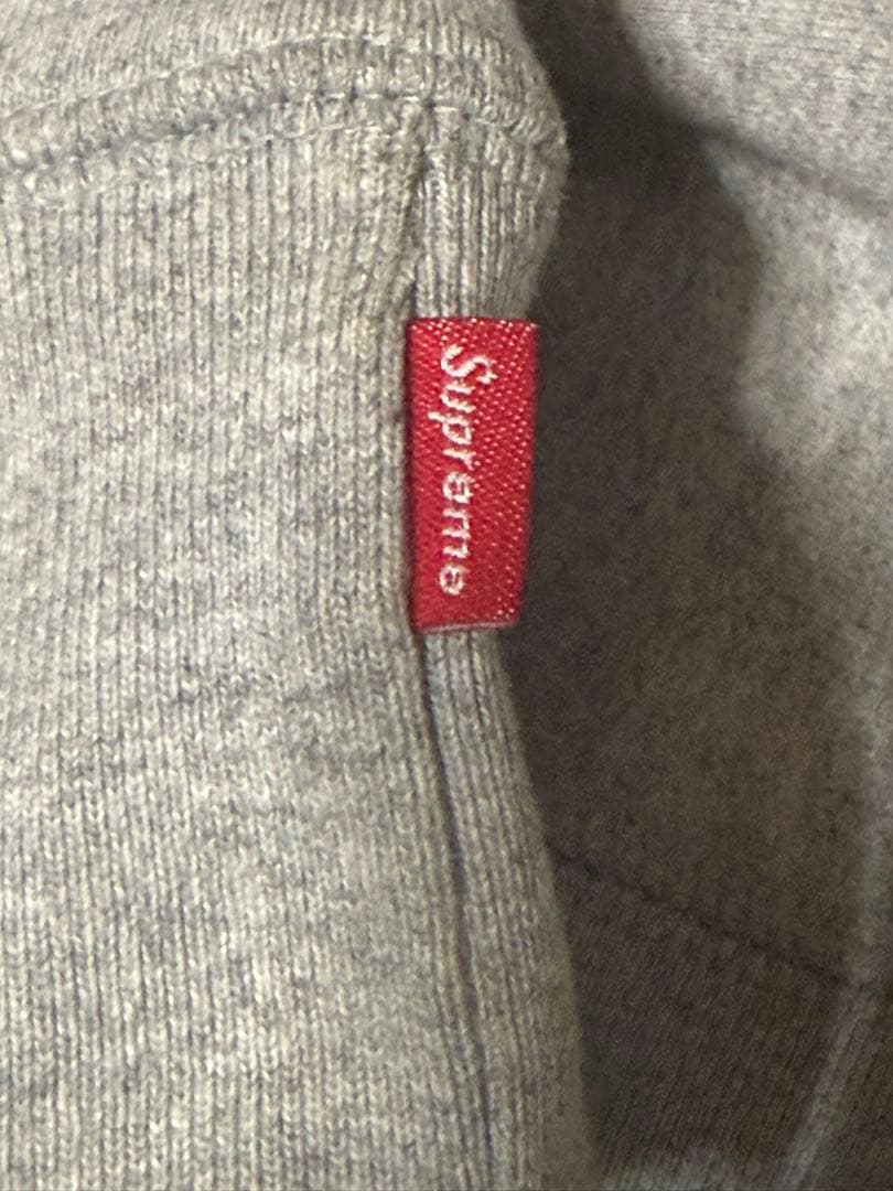 【くんちゃん】Supreme シュプリーム クロスボックスロゴパーカー