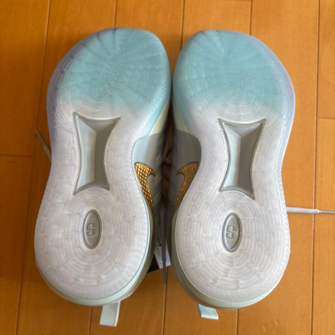 サブリナ3ナイキスニーカー