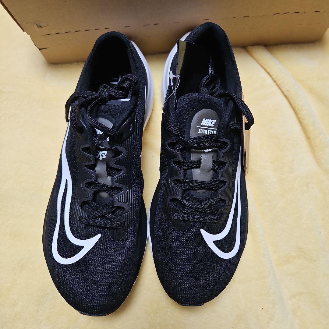 ナイキNIKEズームフライ5ブラック/ホワイト25.5cm黒　ZOOMFLY5