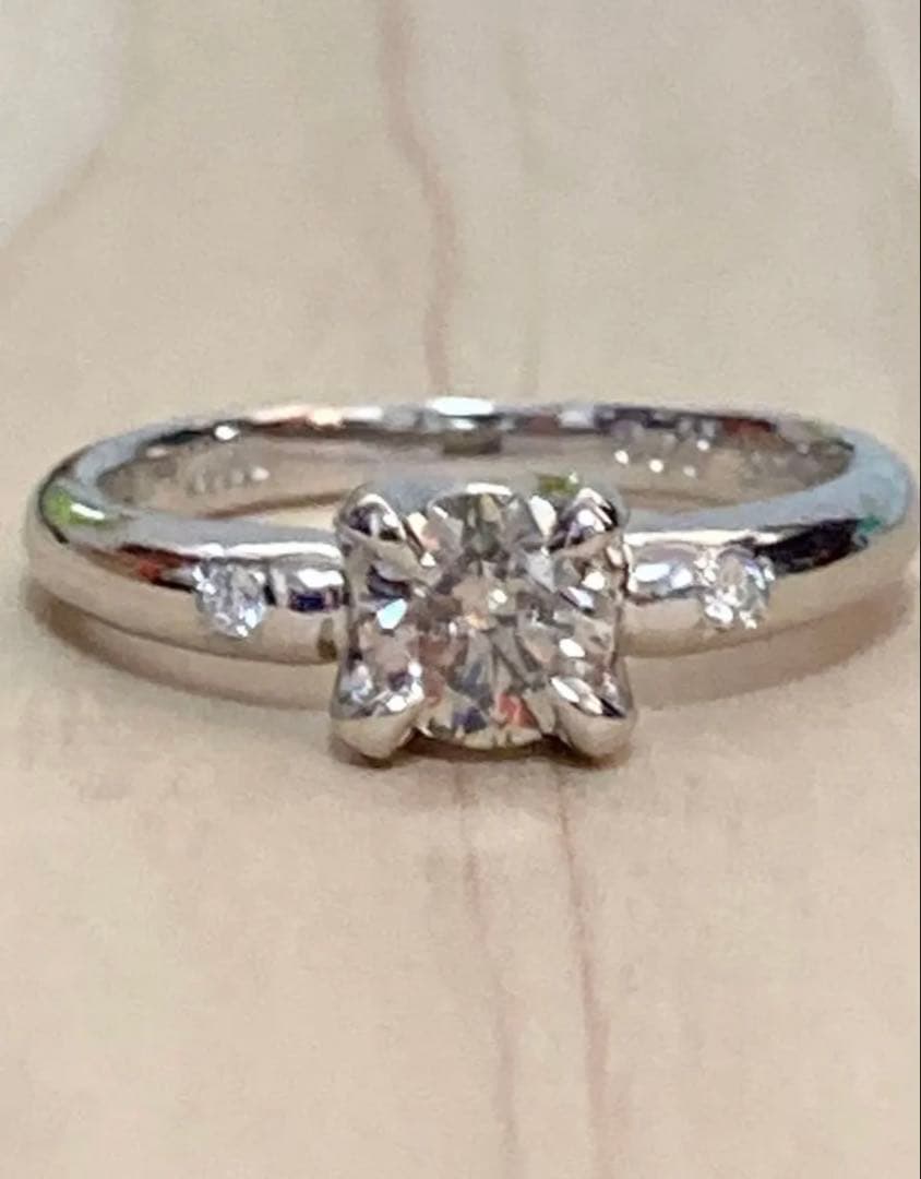 最終価格0.655 ct + 0.03ダイヤモンド Pt900 プラチナ　リング