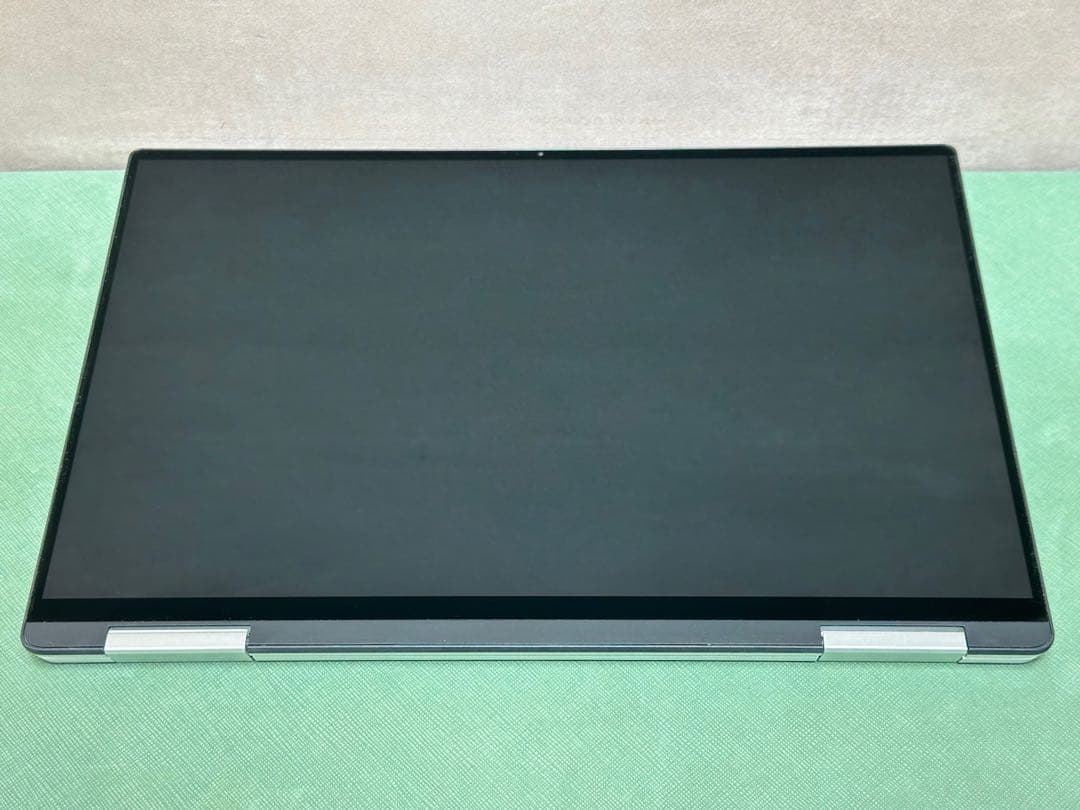 Dell XPS 7390 2-in-1 Core i5 10世代