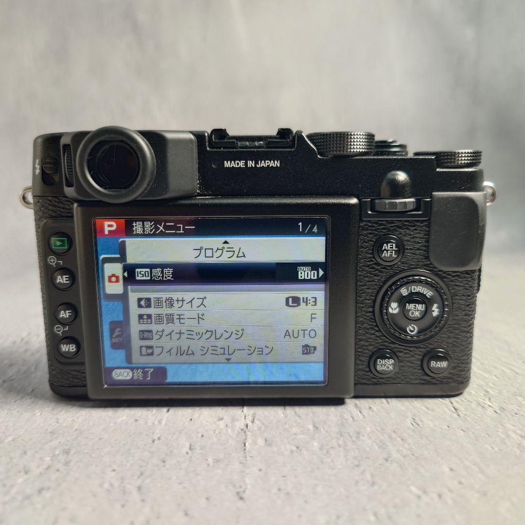 Fujifilm 富士フィルム X10 デジタルカメラ