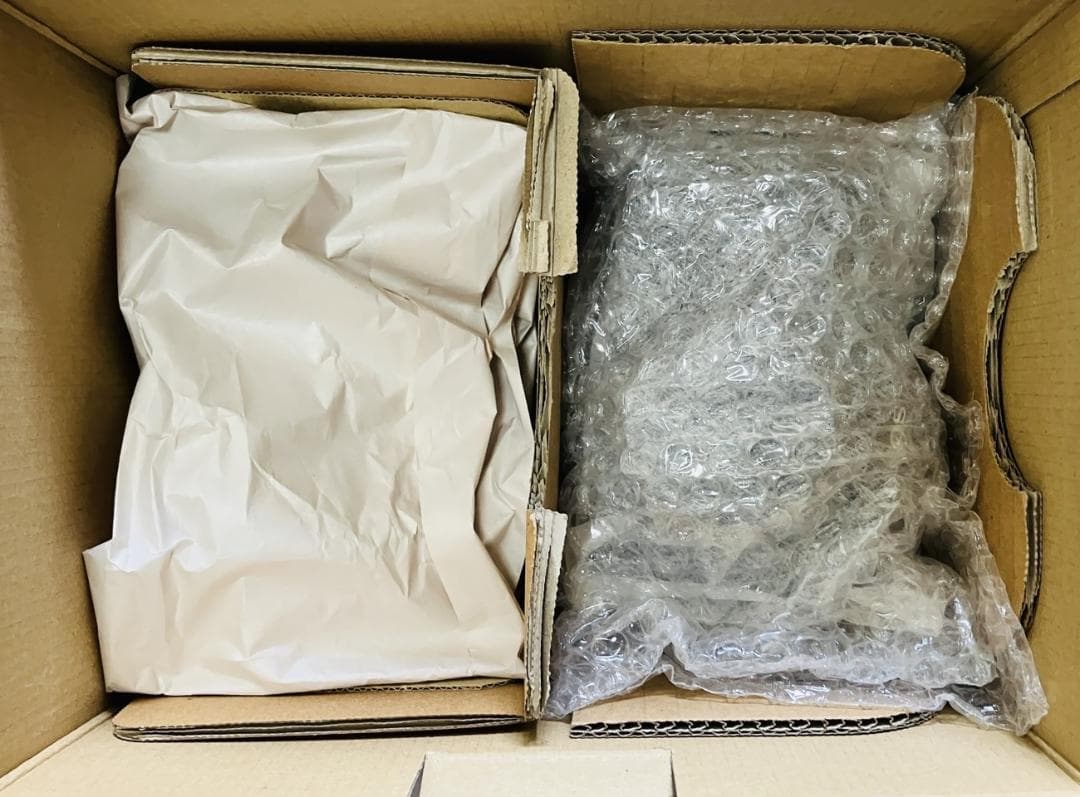 SONY α7R 本体 + ボディーキャップ + バッテリー + 充電器 セット