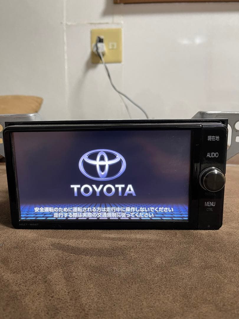 NSZT-W66T トヨタ純正ナビ 2017年の地図データ
