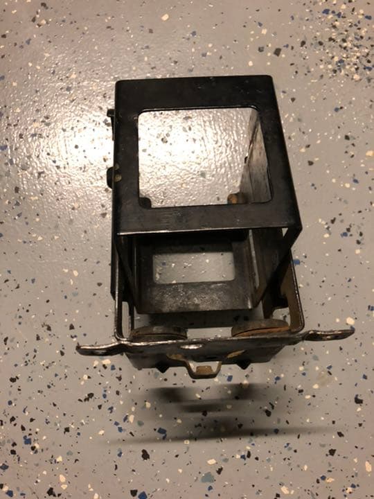 カワサキ　Z2 純正バッテリーケース