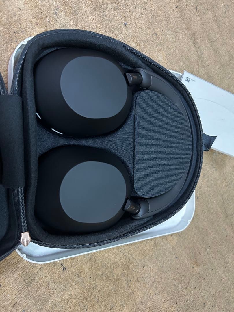 未使用品　SONY WH-1000XM5 ブラック