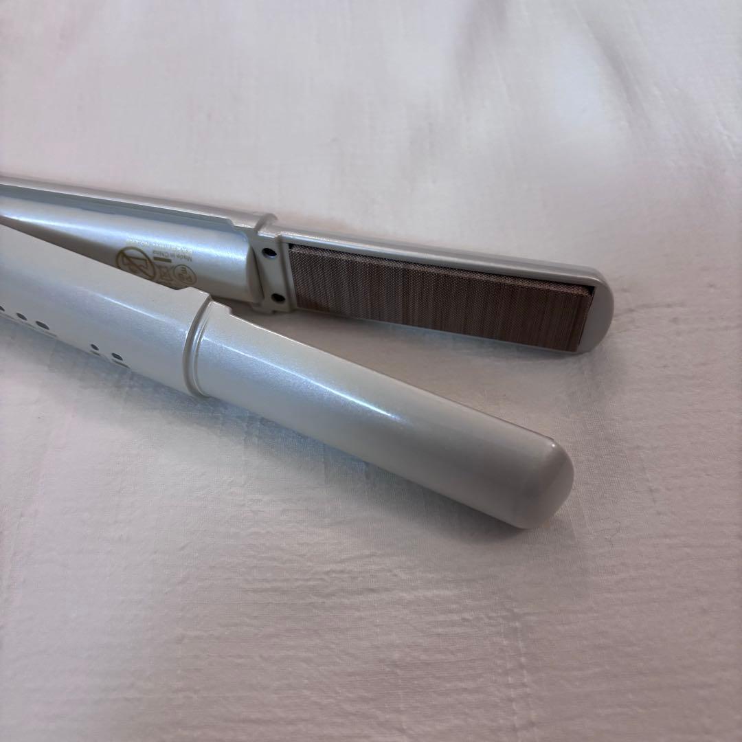 KINUJO 絹女 コードレスヘアアイロン LIP IRON 海外対応