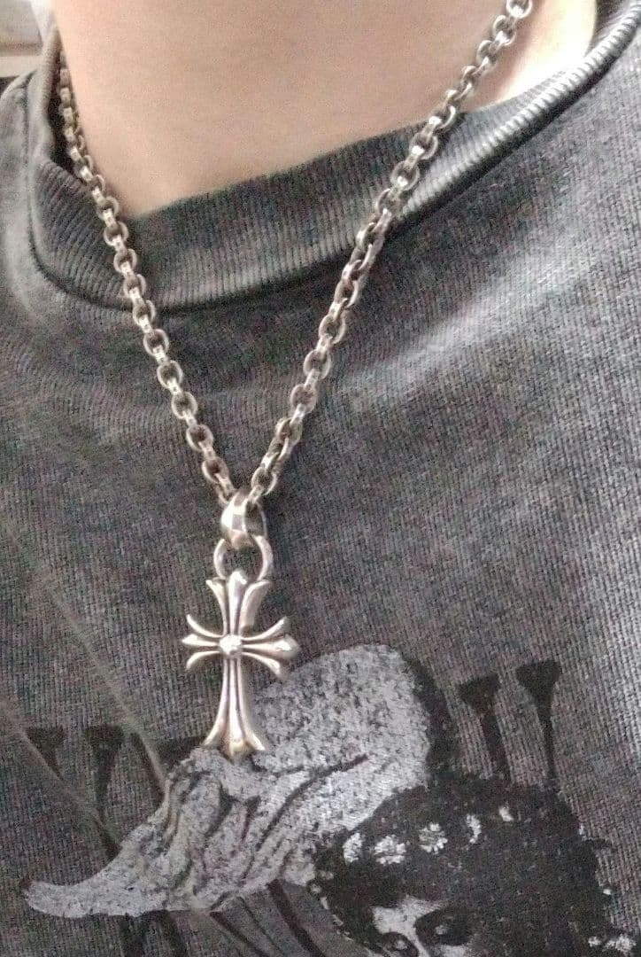 クロムハーツ スモールクロス ベイル