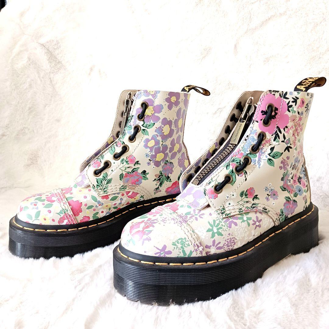 未使用品　Dr.Martens　シンクレア ブーツ　厚底　春カラー　花柄