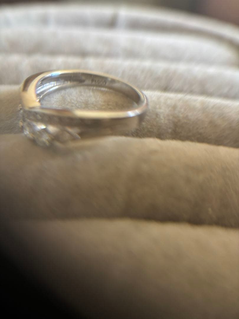 2/12だけ　ダイヤモンド　V字リング　2連　PT900