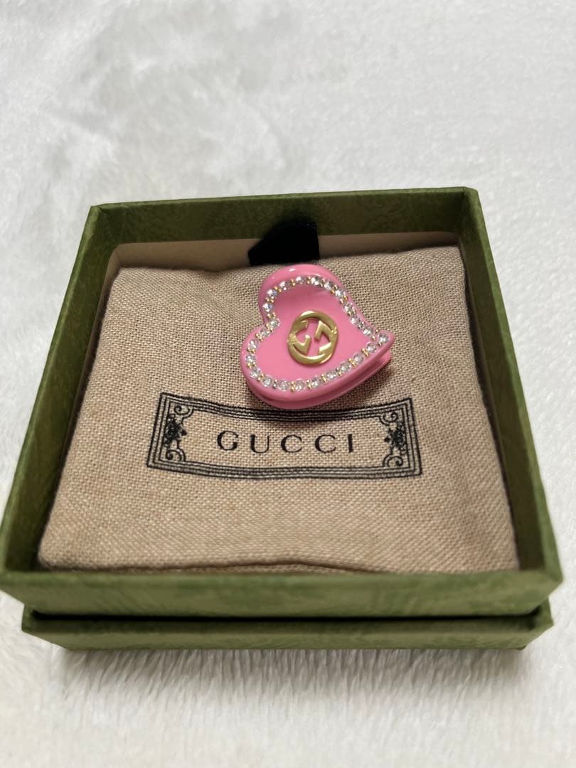 【美品】GUCCI ハート型ヘアクリップ ピンク