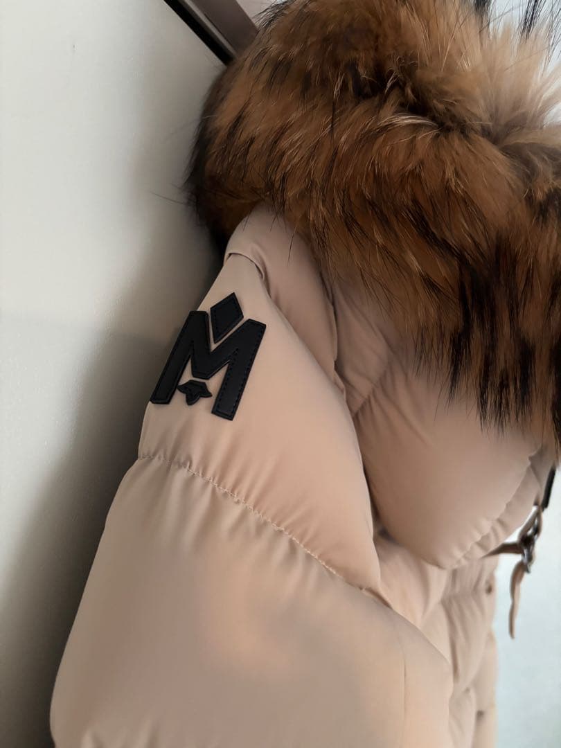 マッカージュ　MACKAGE CALLA