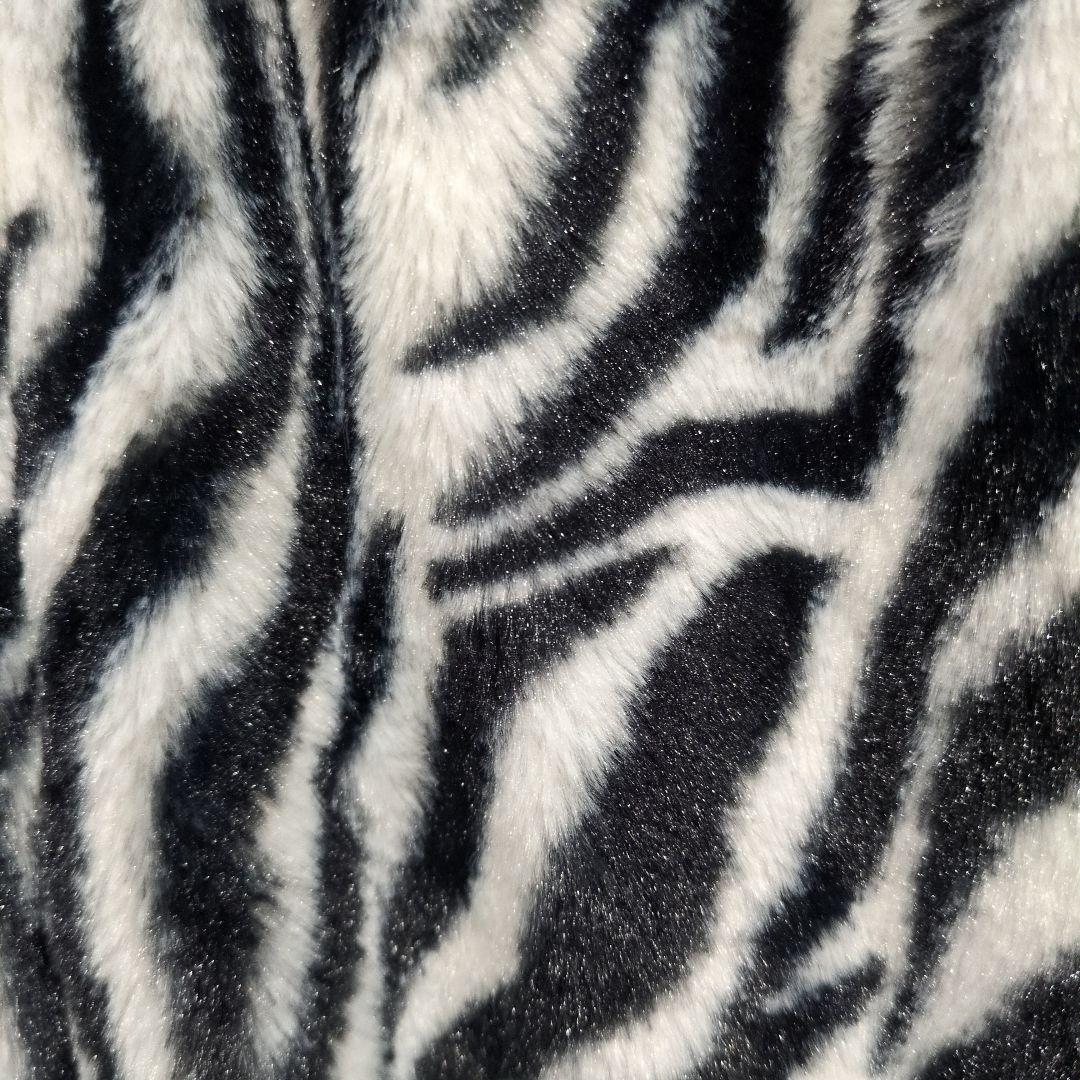 Lui's ゼブラ柄 ファージャケット　Мサイズ　レディースとしても◎！