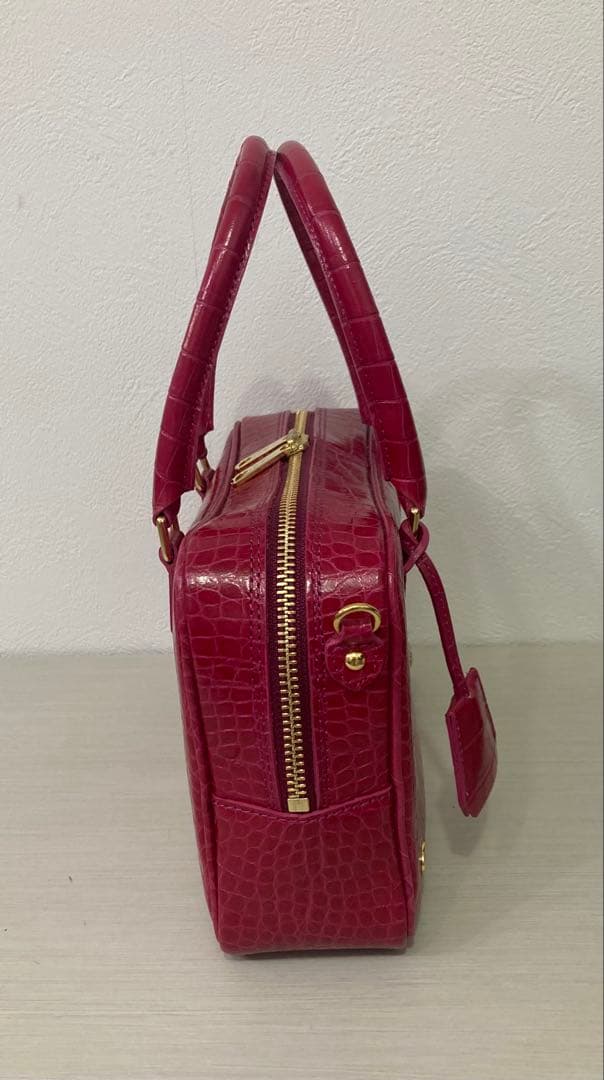 ADMJ THE BEE 牛革クロコダイル型押し ボストンバッグ