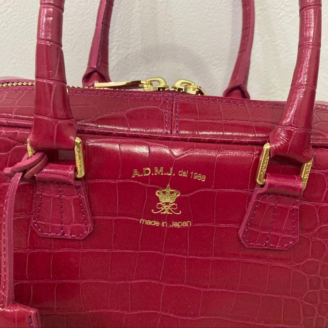 ADMJ THE BEE 牛革クロコダイル型押し ボストンバッグ