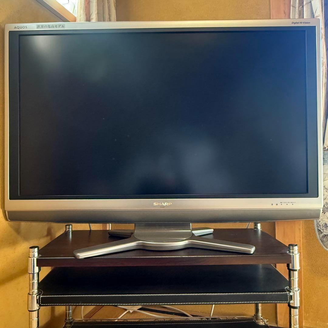 SHARP AQUOS 40型 テレビ 世界の亀山モデル 2009年製