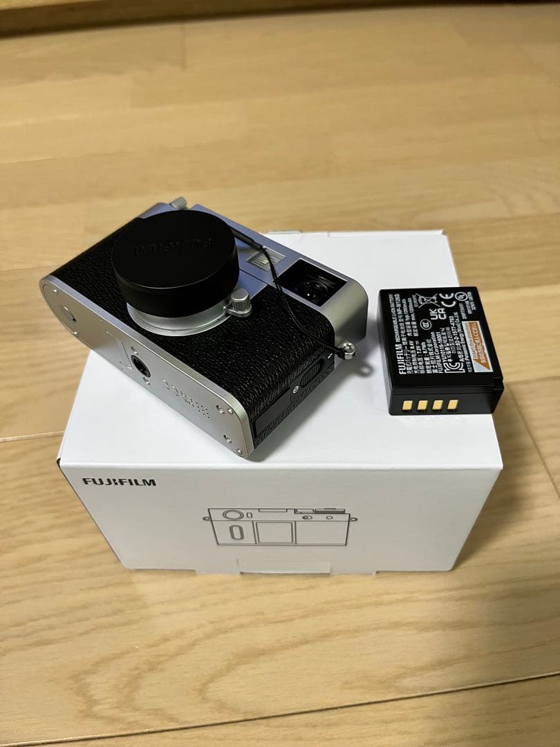 FUJIFILM Xhalf シルバー