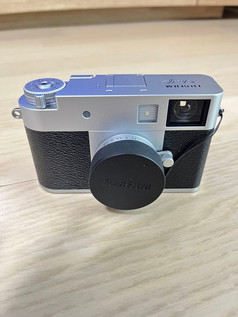 FUJIFILM Xhalf シルバー