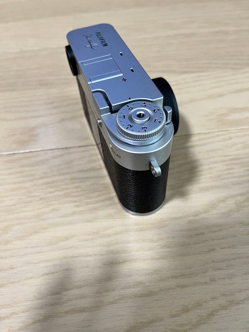 FUJIFILM Xhalf シルバー