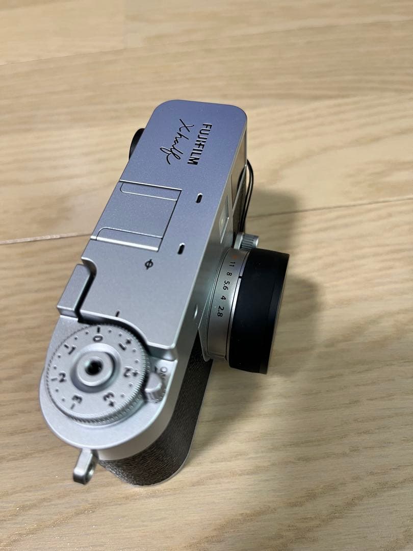 FUJIFILM Xhalf シルバー