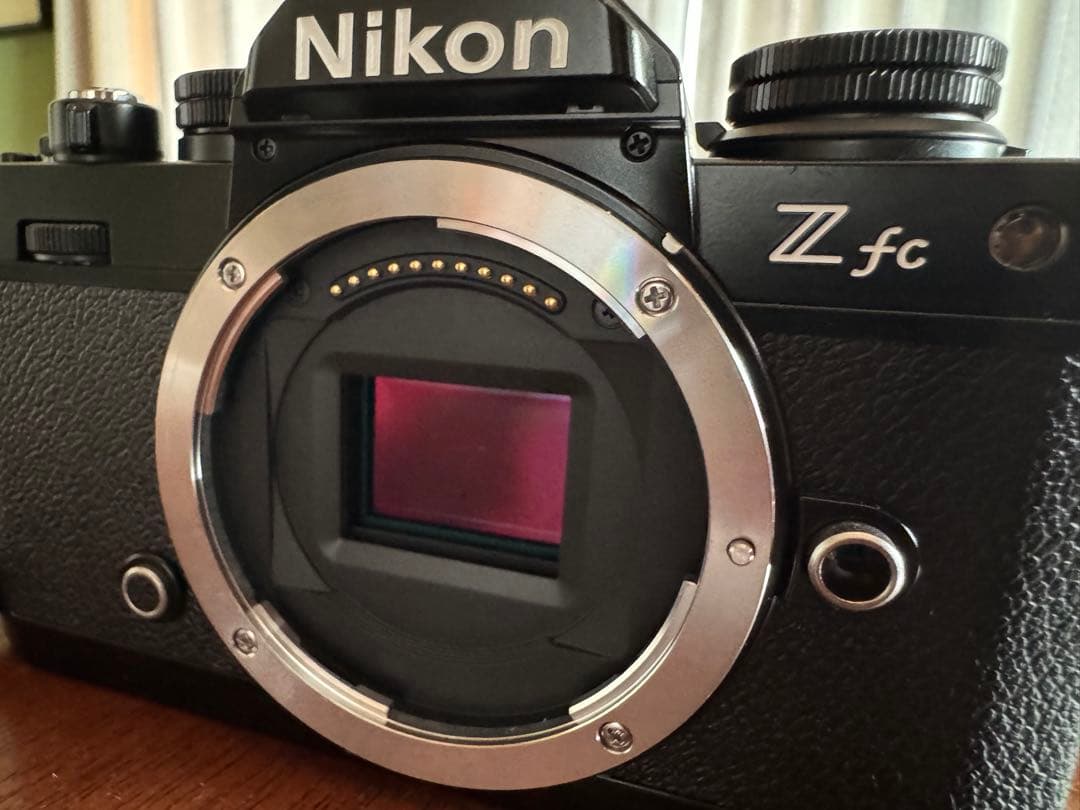 Nikon Z fc ミラーレス一眼カメラ　NIKKOR 40mm f2 レンズ