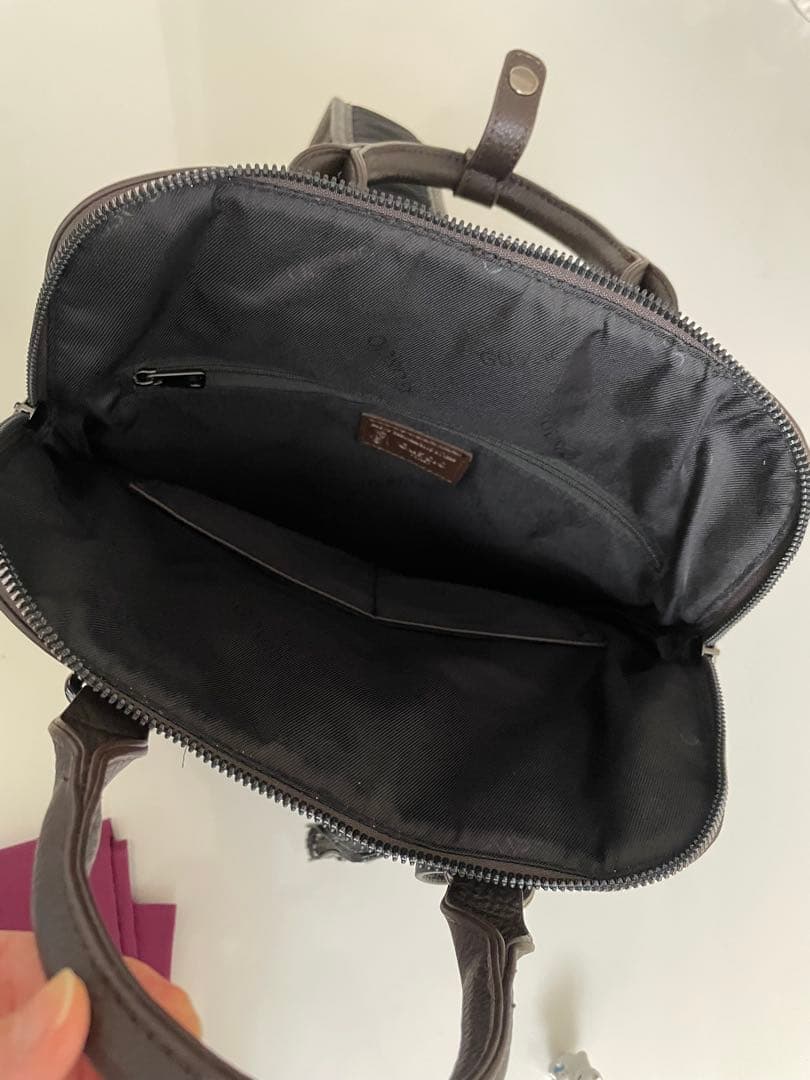 グッシオイタリー　撥水高密度ナイロンリュック＆フレブルちゃんマルチケースセット