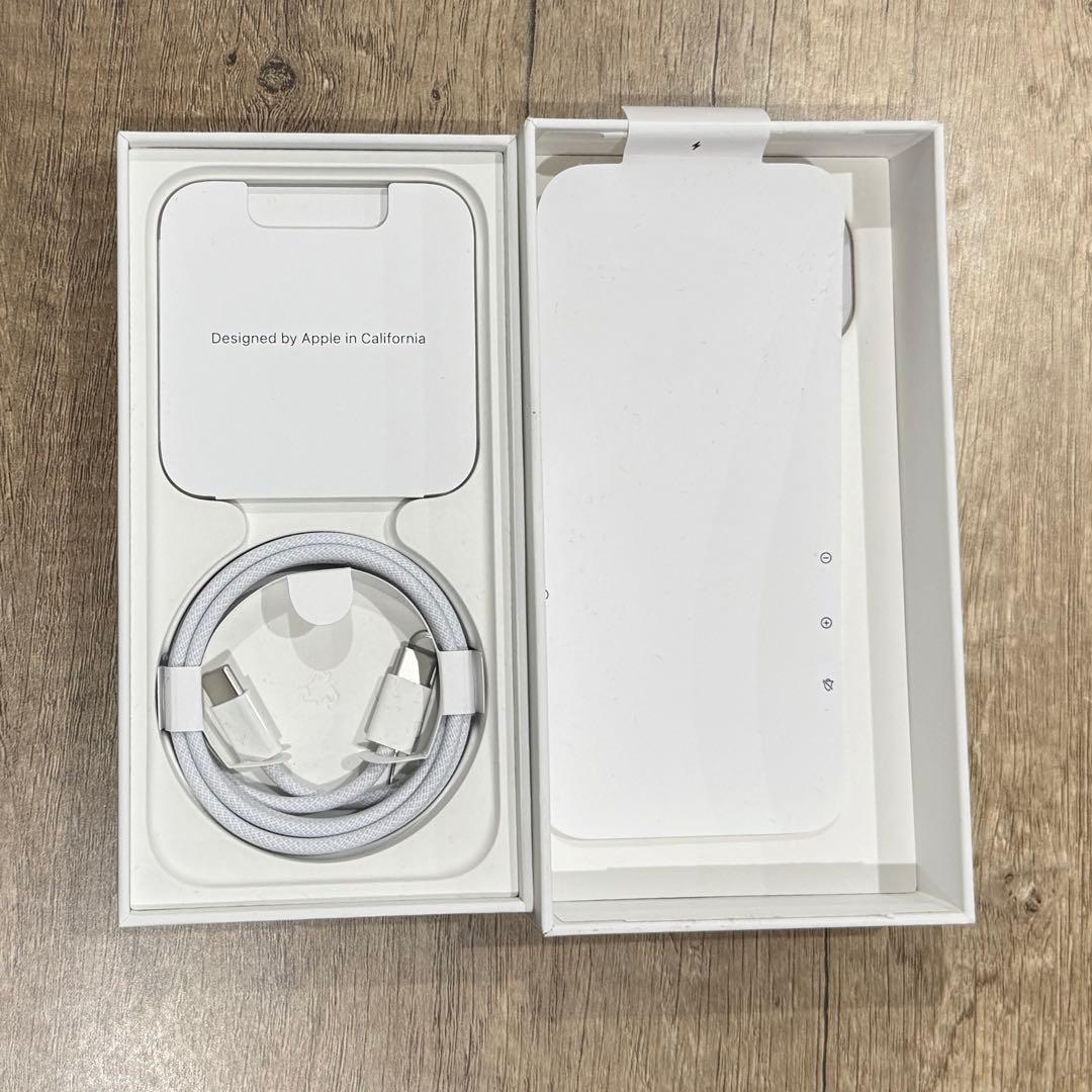 1月限定値引き❗️【Apple購入品】iPhone15 256GB