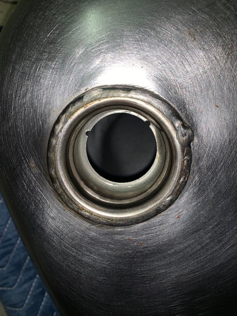 3.5ガロン ファットボブガスタンク　分割タンク