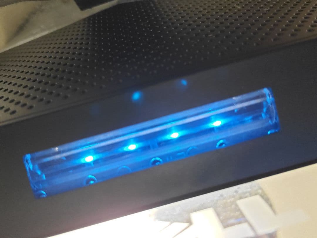 ★レア　2008年製　DELL　Crystal LCDディスプレイ　ガラス製