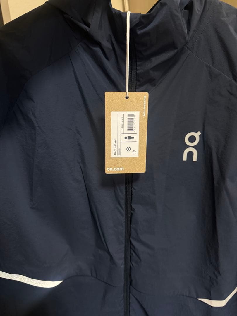 On Core Jacket (新品未使用、タグ付き)