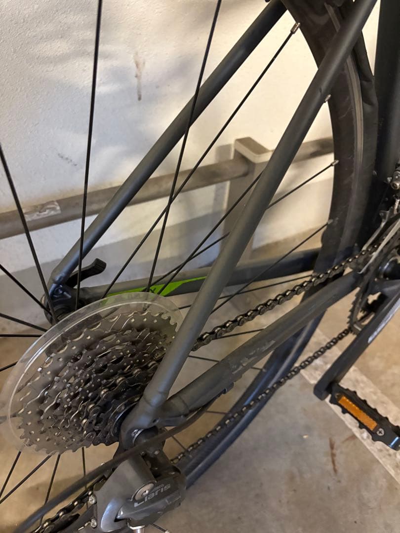 Giant contend 2 ロードバイク マットグレー×ライムグリーン