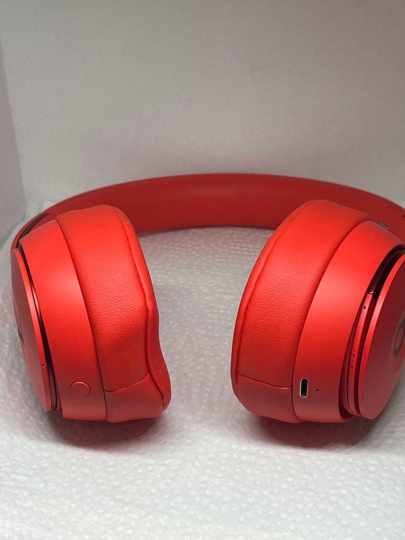 Solo Pro Wireless レッド MRJC2FE/A