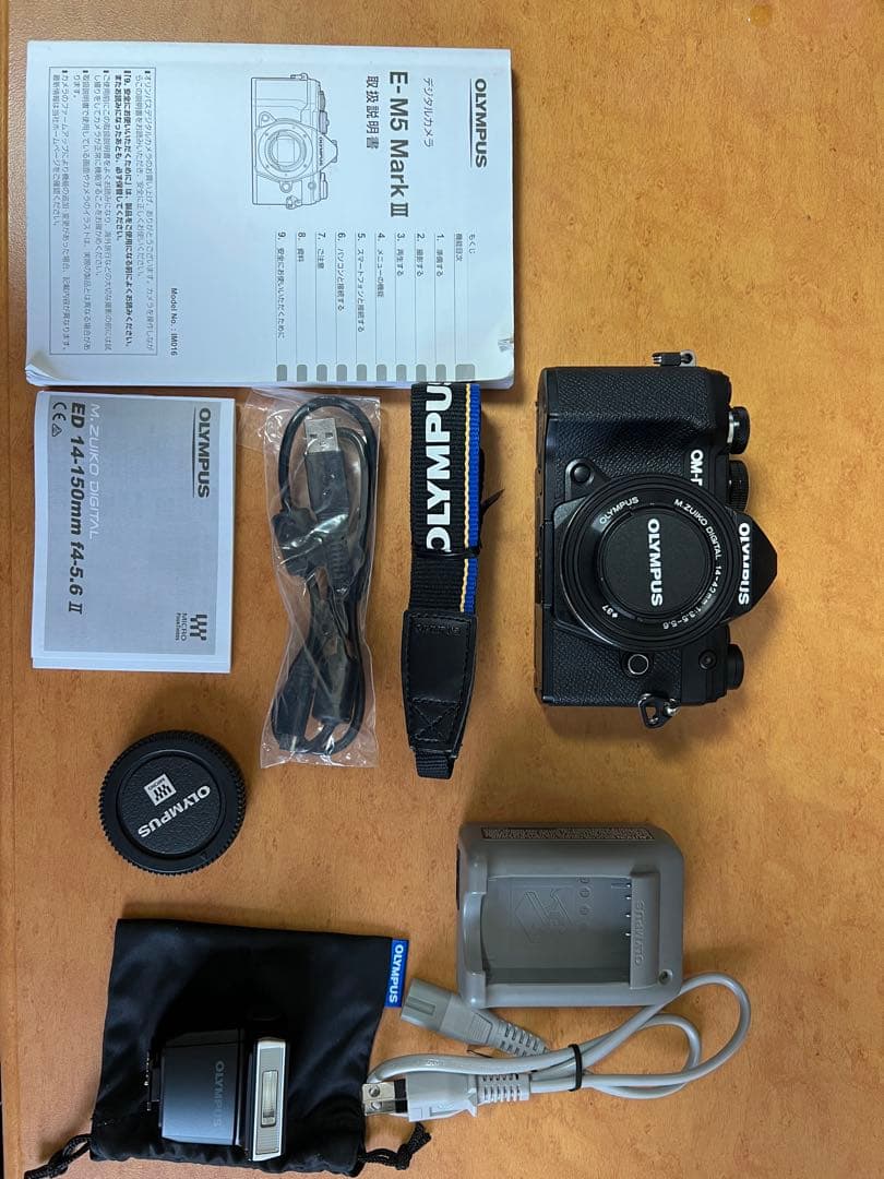 OLYMPUS OM-D E-M5 MarkⅢ