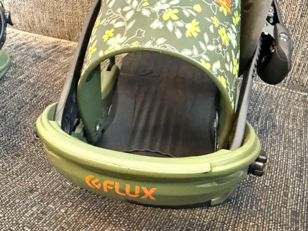 FLUX スノーボードビンディング GS オリーブグリーン