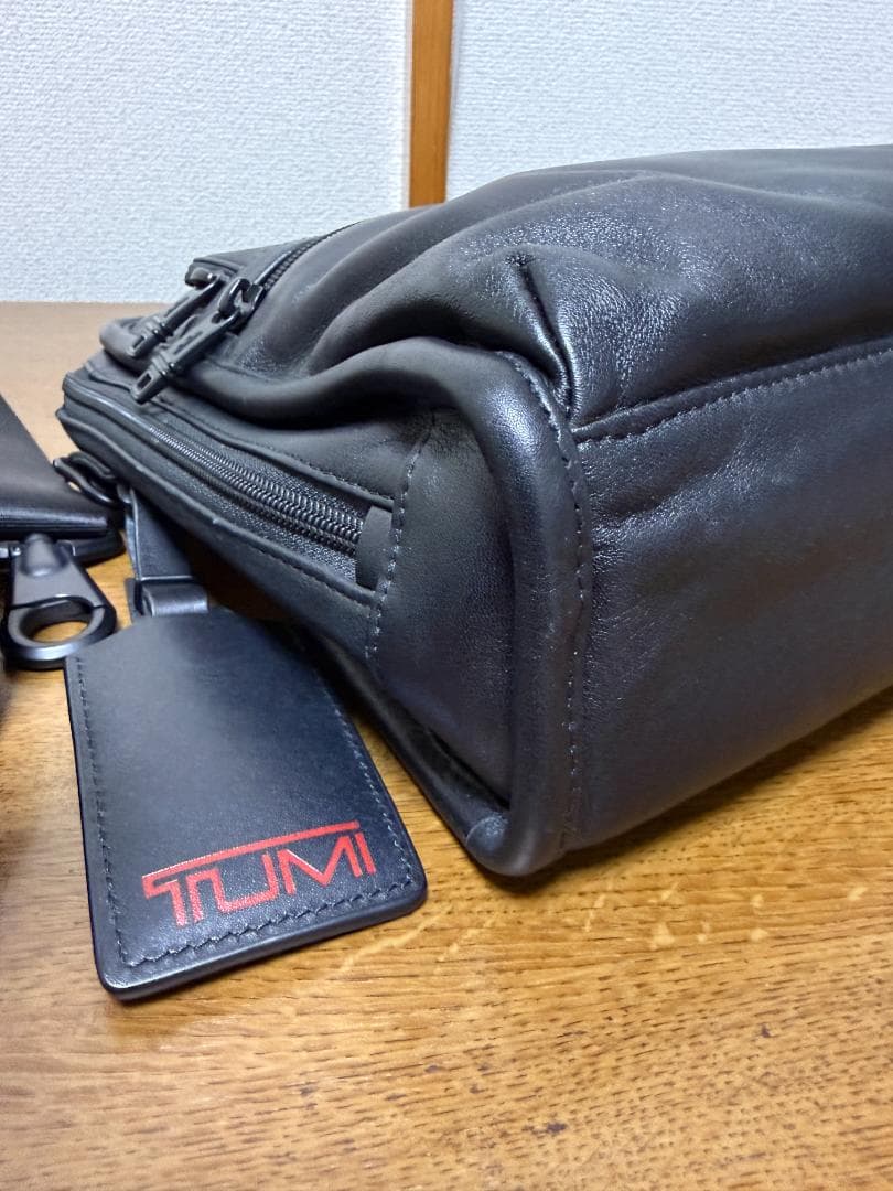 TUMI トゥミ ALPHA ビジネスバッグ レザー 96108D2